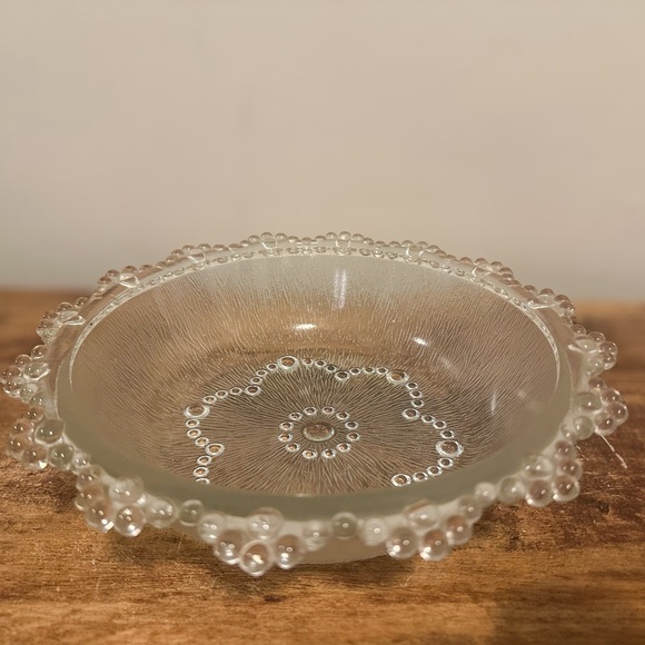 Vintage Ishizuka Japan Aderia Glass Bowl 9" Textured Bubble Design with Lace - Picture 5 of 5